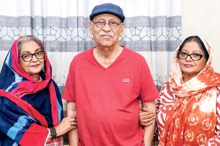 প্রথমবার একসঙ্গে তিন কিংবদন্তি