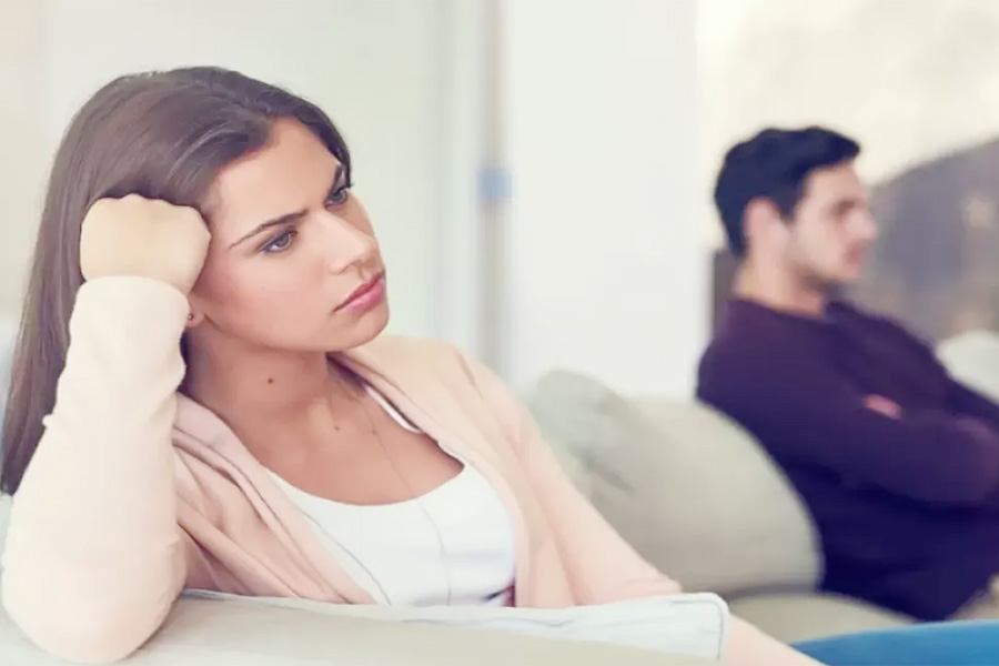 সঙ্গীর চুপ থাকা শুধু অভিমান নয়, হতে পারে মানসিক নির্যাতন