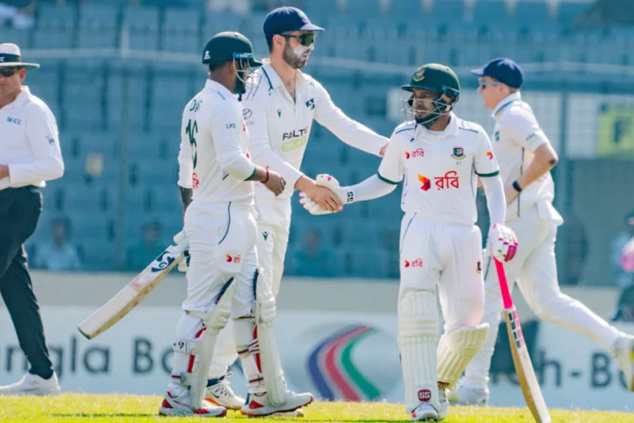 মুশফিকের পর লিটনের ব্যাটেও সেঞ্চুরি