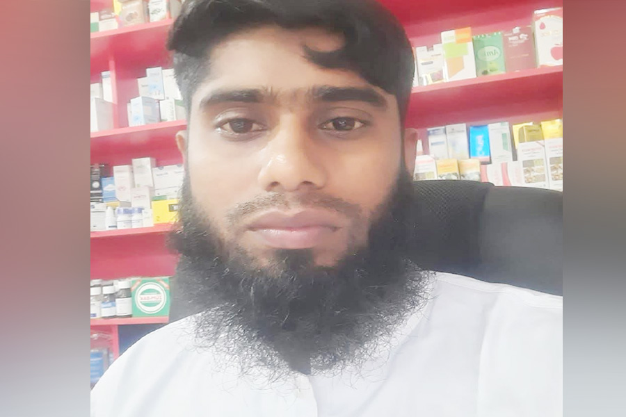 কুমারখালীতে এমবিবিএস ছাড়া সব রোগের চিকিৎসক হাফেজ