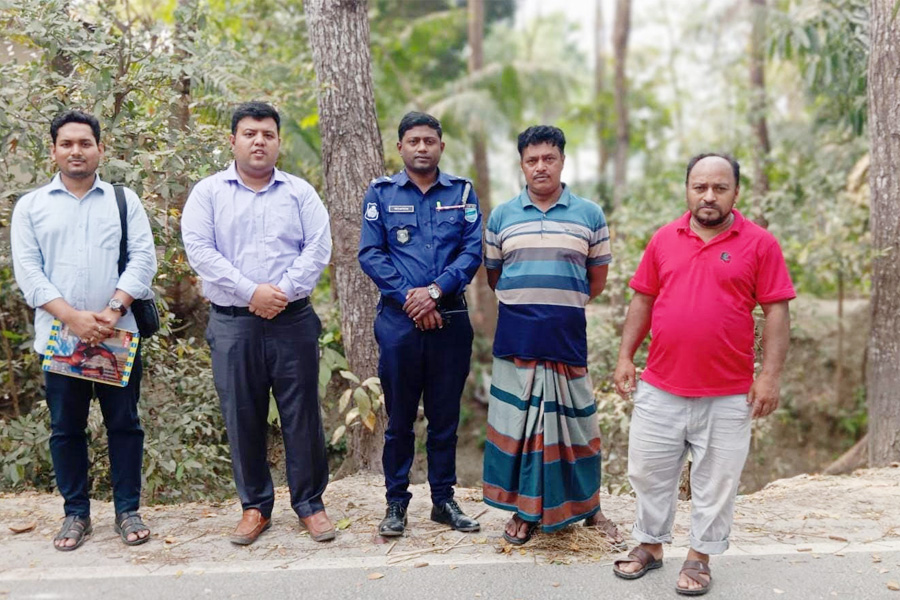 রাজৈরে অবৈধ বালু উত্তোলনের দায়ে জরিমানা