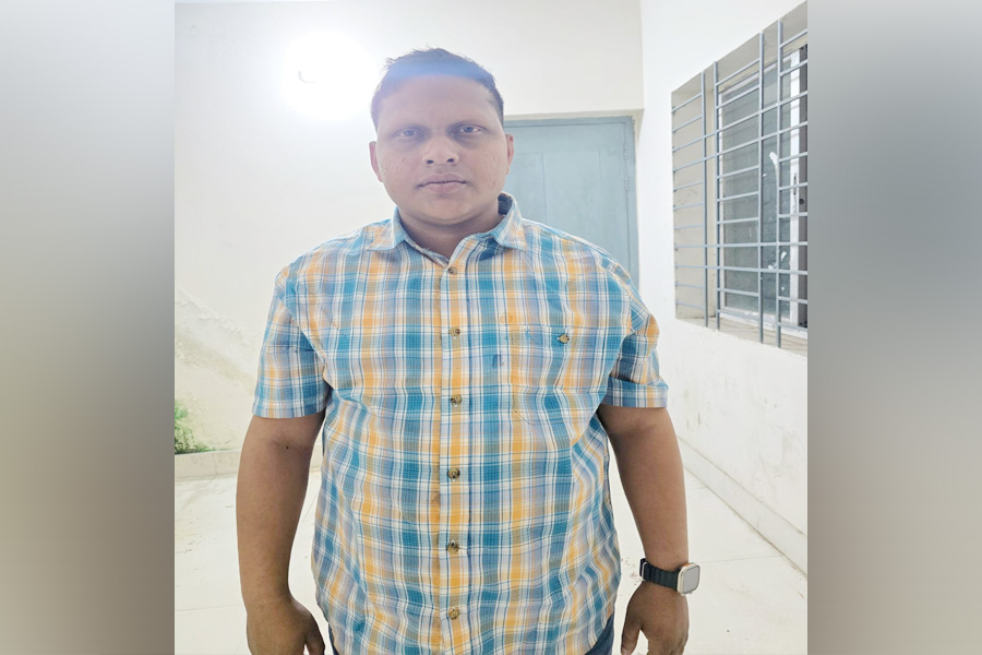 মধুপুরে ভুয়া পুলিশ তদ্বিরকারী মিজানুর আটক