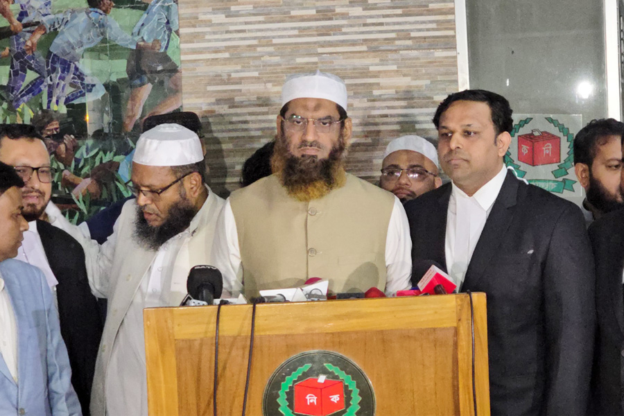 ইসিতে আচরণবিধি লঙ্ঘনের ব্যাখ্যা জমা দিলেন মামুনুল হক