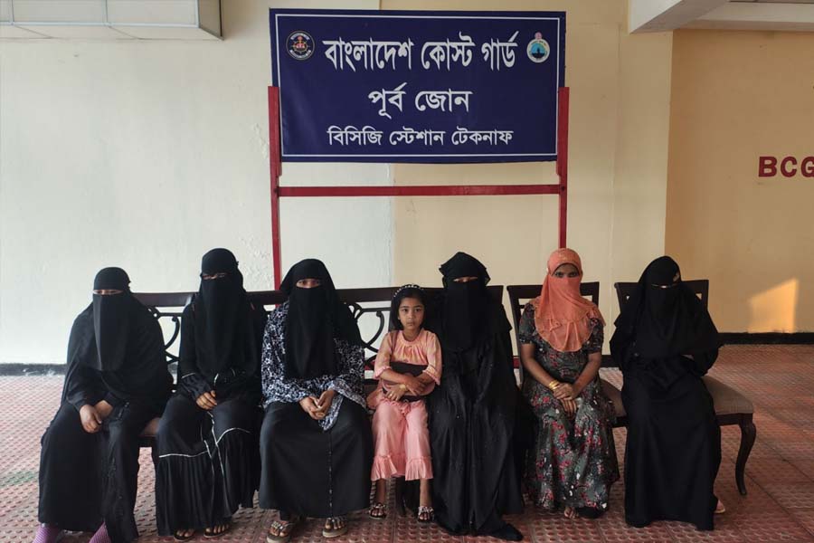 মানব পাচারকারীদের বন্দিশালার খোঁজ পেল কোস্টগার্ড