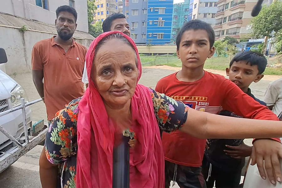 ম্যাজিস্ট্রেট বললেন, ‘সরি’, কিন্তু বৃদ্ধার কি হবে?