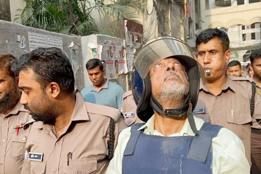 জুলাই গণহত্যা মামলায় মাসুদ উদ্দিনের ৪ দিনের রিমান্ড