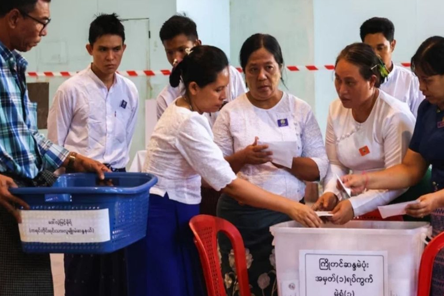 আন্তর্জাতিক চাপ উপেক্ষা করে নির্বাচনে বিজয়ের পথে মিয়ানমার জান্তা