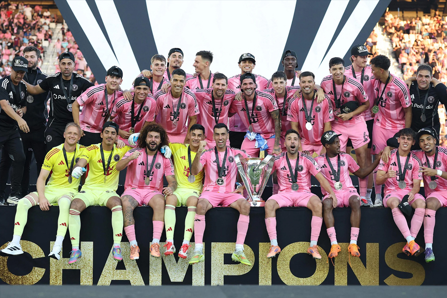 মেসির জোড়া অ্যাসিস্টে প্রথম এমএলএস কাপ মায়ামির