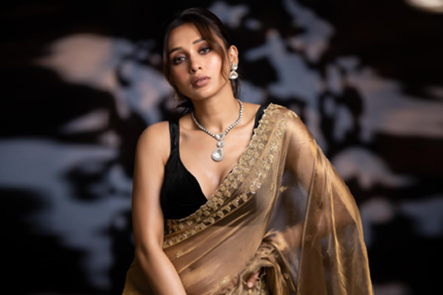 ‘তোকে ছাড়া একদিনও থাকতে পারব না’ — মিমির পোস্ট