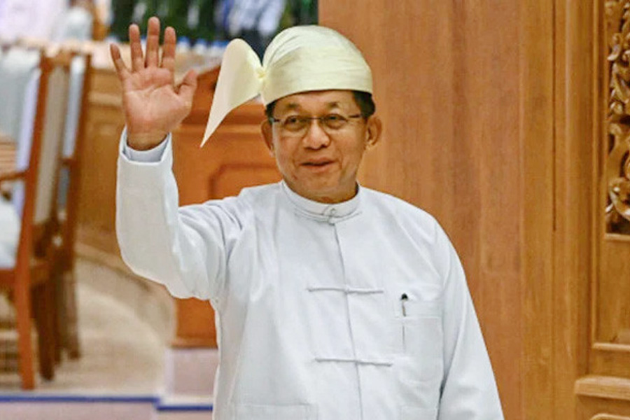 মিয়ানমারের প্রেসিডেন্ট হিসেবে শপথ নিলেন মিন অং হ্লাইং