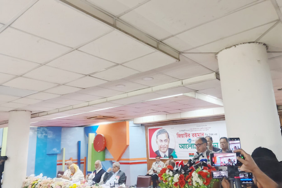 তোরা যা খুশি তাই ক, আমি কোন কথা কমু না: আব্বাস