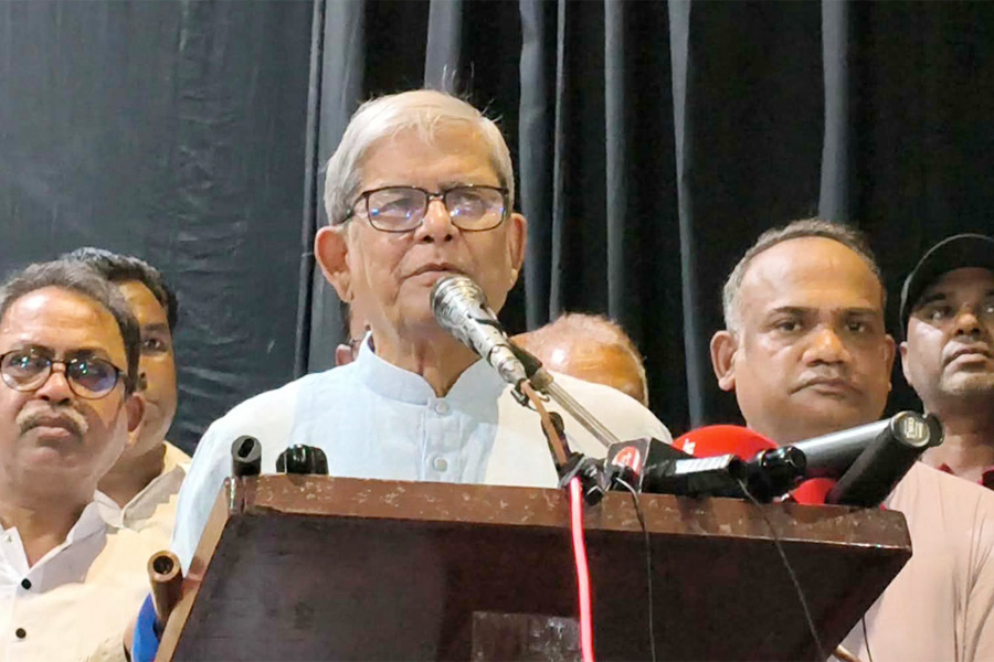 রাজনৈতিক ভুলে ফ্যাসিস্টদের সুযোগ দেয়া যাবে না: মির্জা ফখরুল