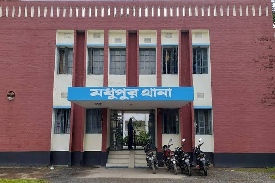 মধুপুরে দাঁড়িয়ে থাকা ট্রাকে ধাক্কা, মোটরসাইকেল আরোহীর মৃত্যু