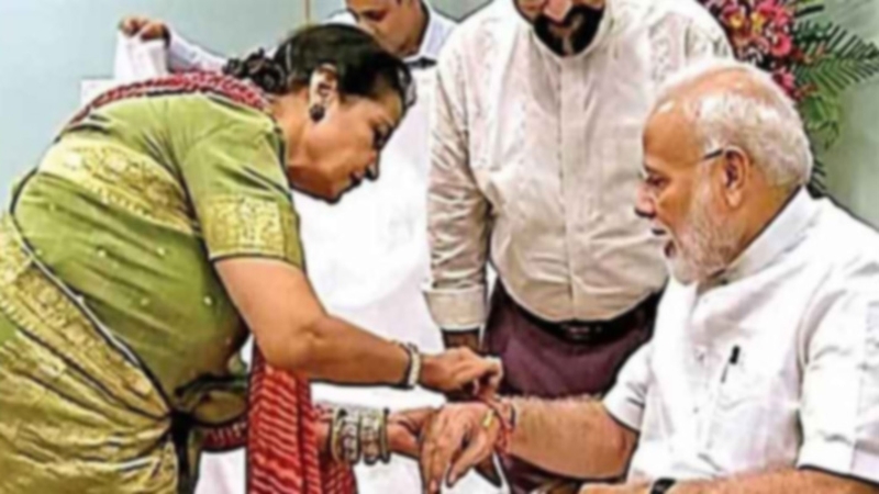মোদির ‍‘পাকিস্তানি বোন’-প্রতি বছর রাখি পরান যিনি