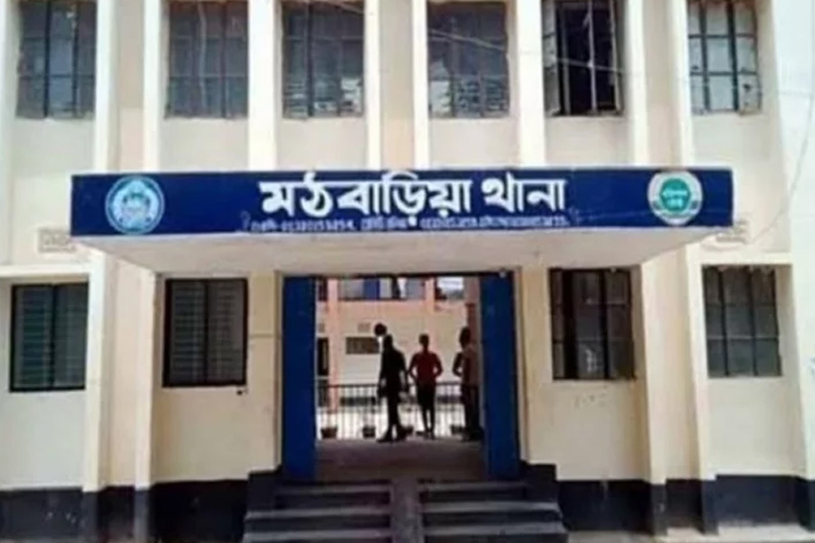মঠবাড়িয়ায় পৃথক স্থান থেকে দুই ব্যক্তির মরদেহ উদ্ধার