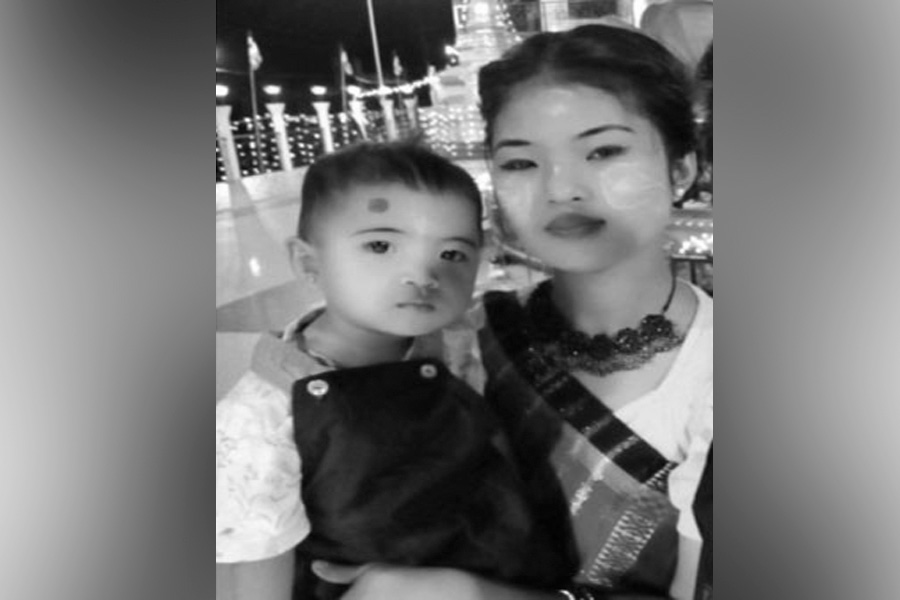 বান্দরবানে পাহাড়ের নিচ থেকে মা-মেয়ের মরদেহ উদ্ধার