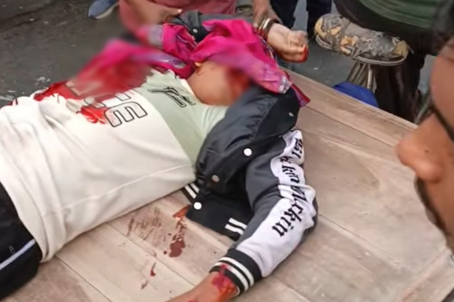 মোটরসাইকেলের ধাক্কায় কিশোর নিহত