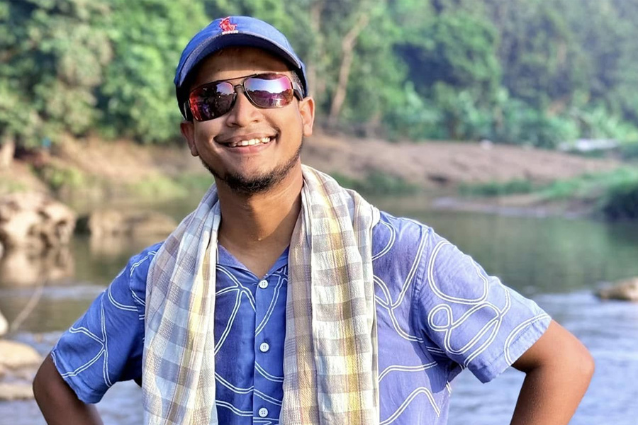 তাশরীফ খানের রহস্যময় পোস্ট