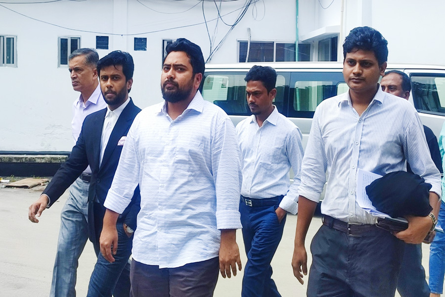 হাসিনার বিরুদ্ধে নাহিদের অবশিষ্ট জেরা আজ