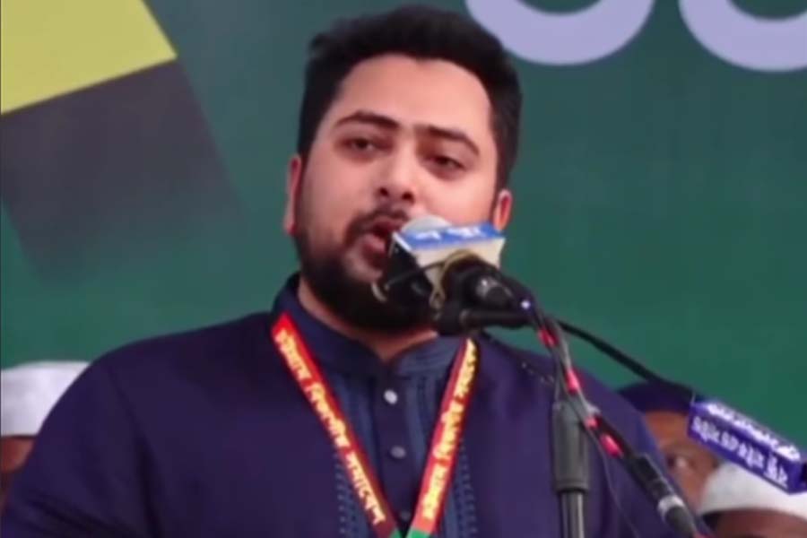 বিরোধীদল বাজেটের সমালোচনা করায় প্রধানমন্ত্রীর মন খারাপ: নাহিদ