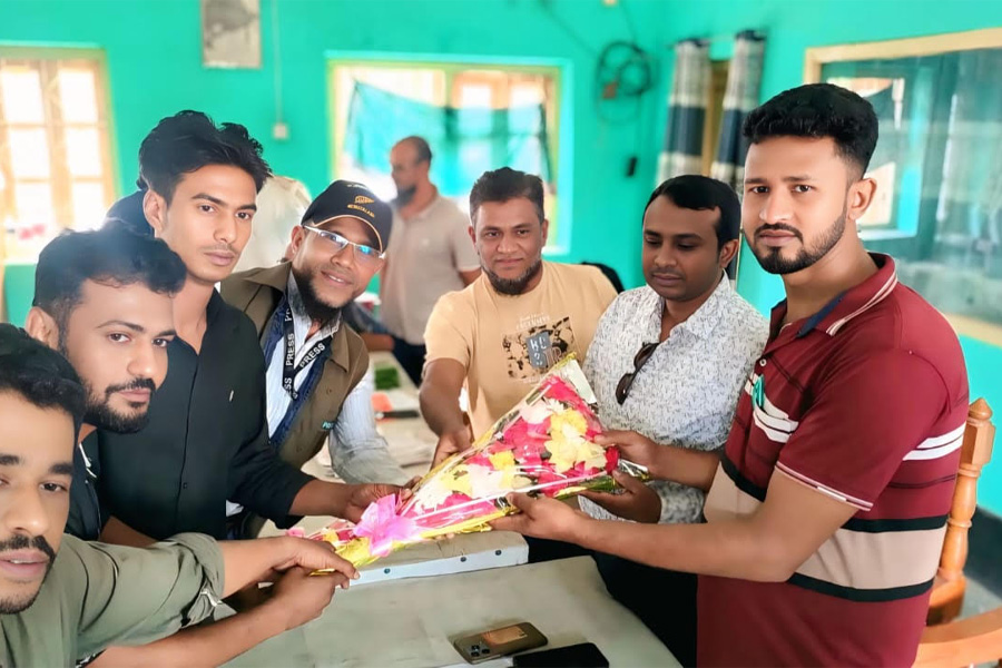 কালিয়া প্রেসক্লাবের নবনির্বাচিত কমিটির পরিচিতি ও মতবিনিময় সভা