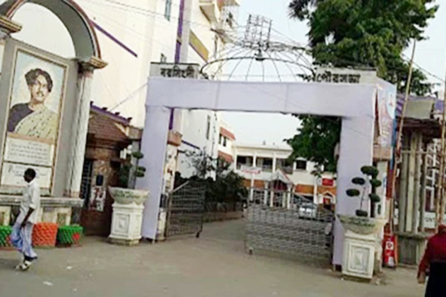 নরসিংদী পৌরসভায় মিলছে মৃত্যুর পূর্বে ই মৃত্যু সনদ