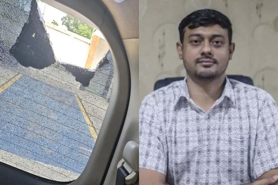 বেনাপোলে নাসীরুদ্দীন পাটওয়ারীর গাড়িতে হামলার অভিযোগ