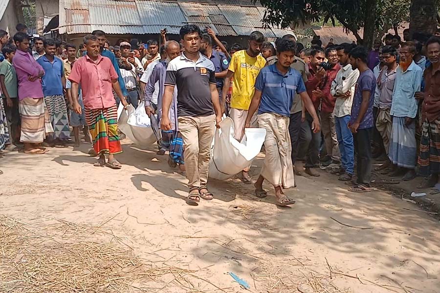 চারজনকে গলা কেটে হত্যা, নেপথ্যে ১২ বিঘা জমি