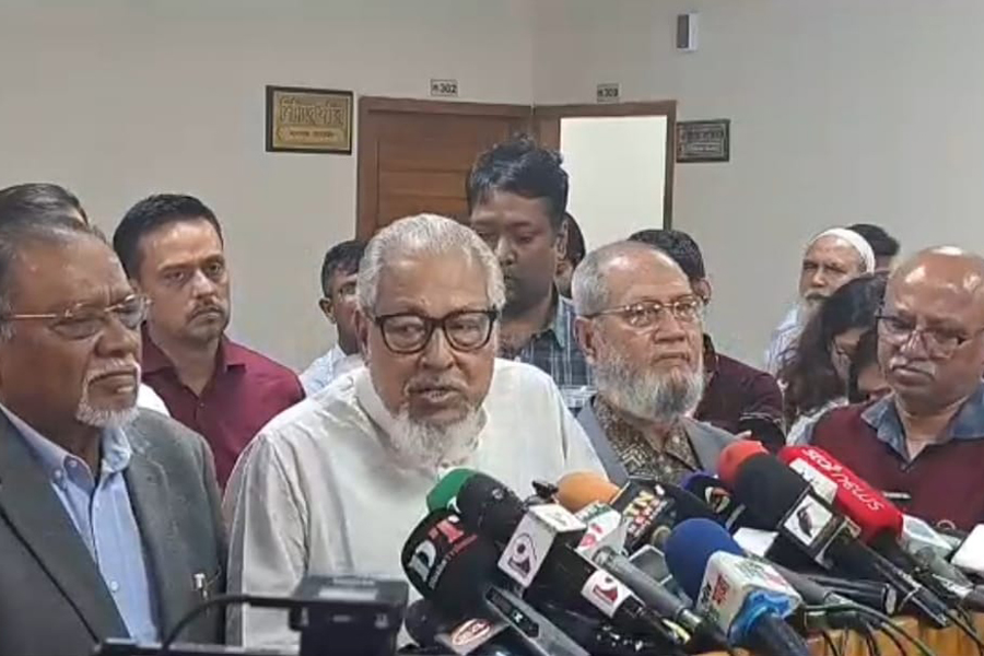 অবাধ ও নিরপেক্ষ নির্বাচনে ইসিকে কঠোর ভূমিকার আহ্বান বিএনপির