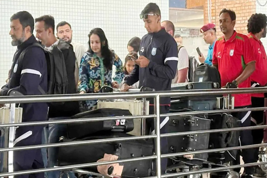 ত্রিভুবন বিমানবন্দরে পৌঁছেছে বাংলাদেশ দল