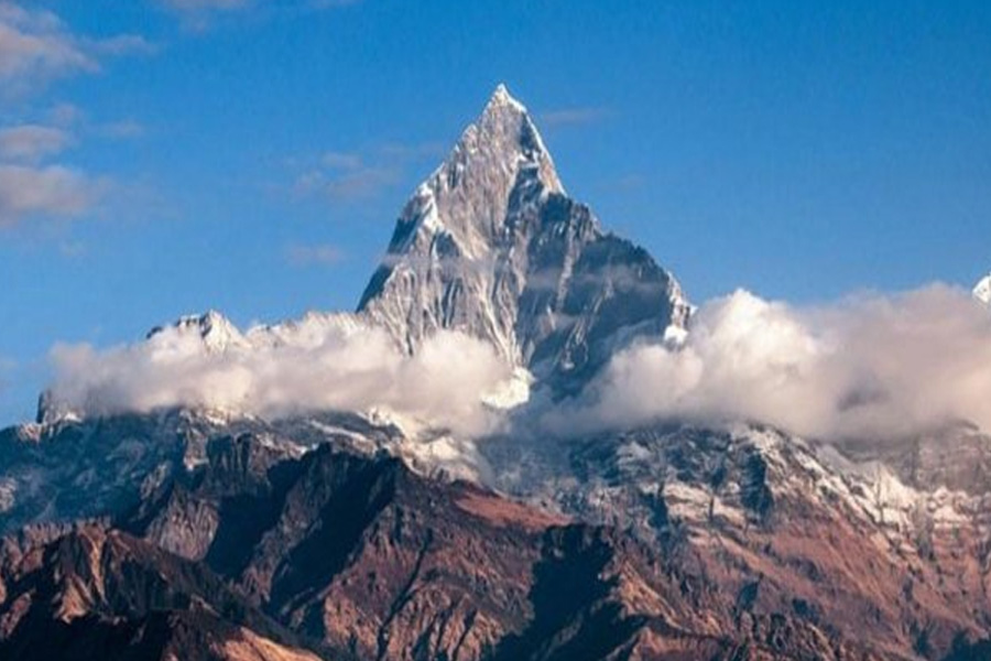 নেপালে তুষারঝড়-ধসে ৯ পর্বতারোহীর মৃত্যু