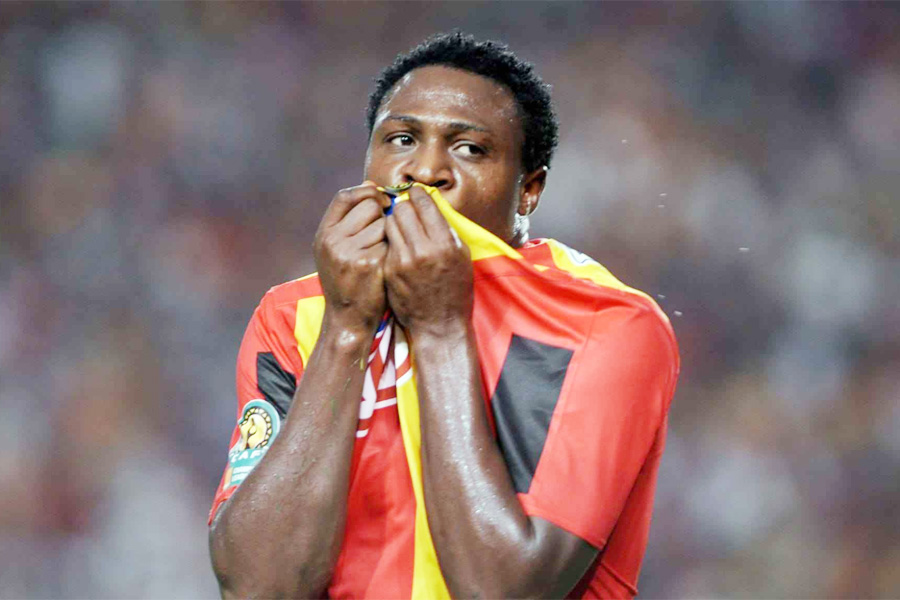 ম্যাচ চলাকালীন মাঠে লুটিয়ে পড়ে মারা গেলেন মাইকেল এনারামো