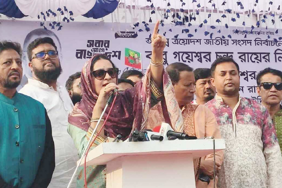 নারীবিদ্বেষী রাজনীতির বিরুদ্ধে জনগণ ব্যালটের মাধ্যমে জবাব দেবে