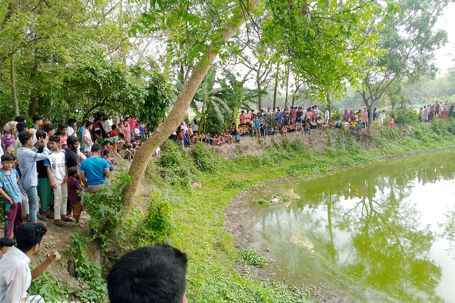 আমদিয়ায় পুকুর থেকে যুবকের মরদেহ উদ্ধার