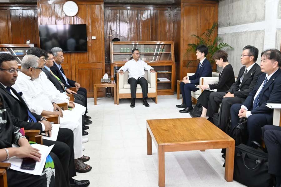 প্রধানমন্ত্রীর সঙ্গে জাপান সরকারের উচ্চপর্যায়ের প্রতিনিধি দলের সাক্ষাৎ
