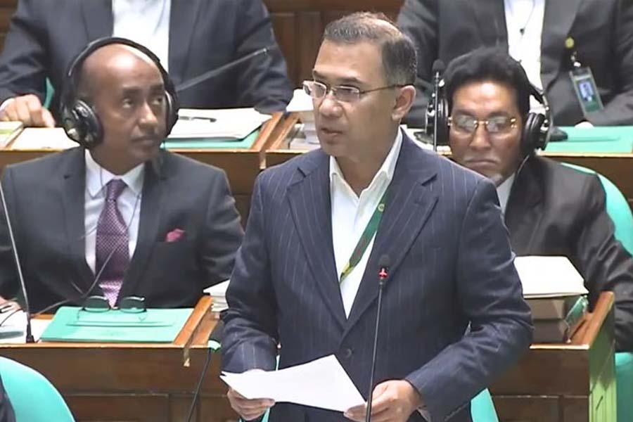 বিকল্প শ্রম বাজার সন্ধানে সরকারের পরিকল্পনা রয়েছে