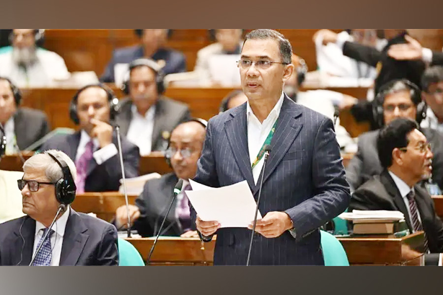 দেশের সব উপজেলায় ‘মিড ডে মিল’ চালুর ঘোষণা প্রধানমন্ত্রীর