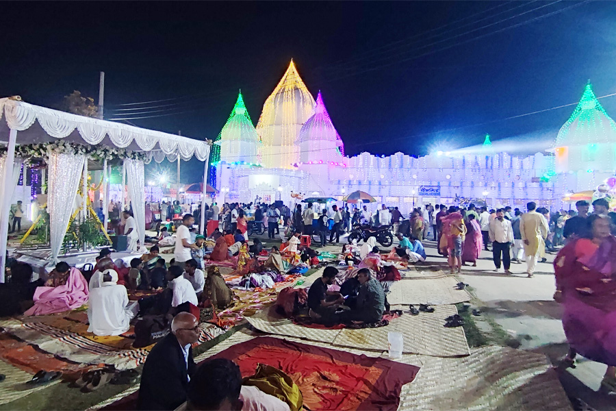 দোলপূর্ণিমায় ঠাকুর অনুকূলচন্দ্রের ১৩৮তম জন্মোৎসব শুরু