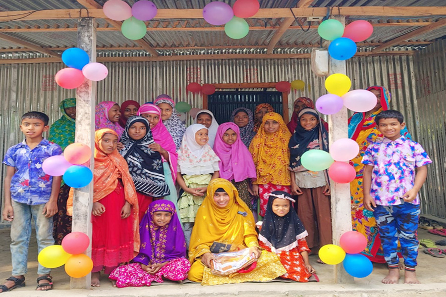 সাইলেন্ট হ্যান্ডসের উদ্যোগে নতুন ঘর পেলেন প্রতিবন্ধী জমেলা