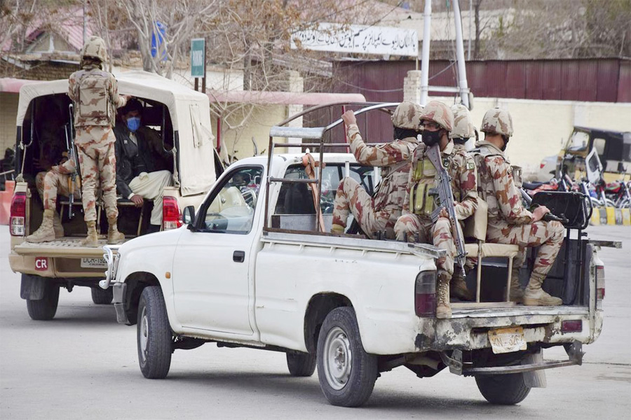 পাকিস্তানে সেনা বহরের ওপর অ্যামবুশ, নিহত ১১