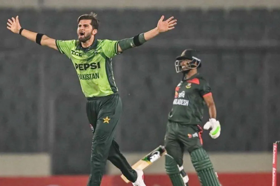 বাংলাদেশকে বড় ব্যবধানে হারিয়ে সিরিজে সমতা ফেরাল পাকিস্তান