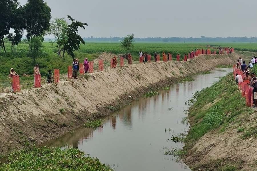 পাংশায় সাড়ে ৩ কোটি টাকা ব্যয়ে খাল পুনঃখনন: সুফলের অপেক্ষায় চাষিরা