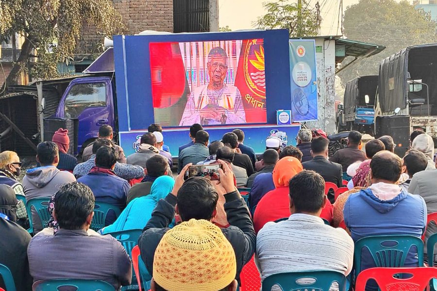 ভ্রাম্যমাণ প্রদর্শনীতে পাংশায় নির্বাচন ও গণভোটের বার্তা