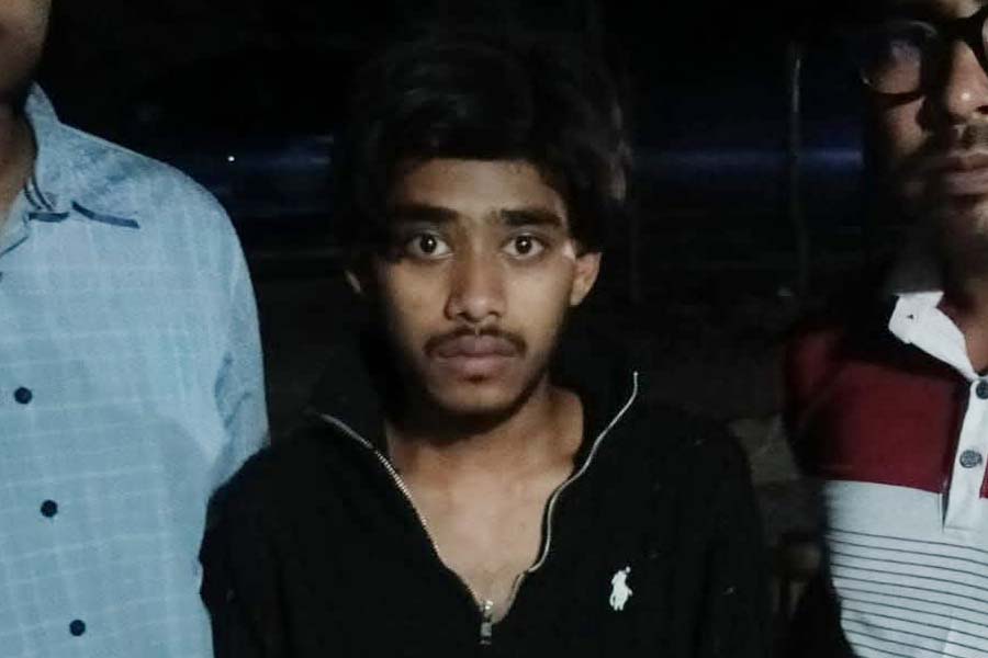 স্বরাষ্ট্রমন্ত্রীর নির্দেশে অপহৃত পারভেজকে উদ্ধার করল চকরিয়া থানা পুলিশ