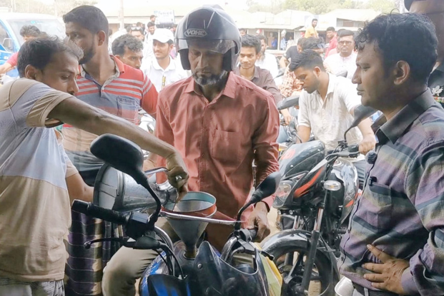 গোয়ালঘরে দেড় হাজার লিটার পেট্রল-অকটেন