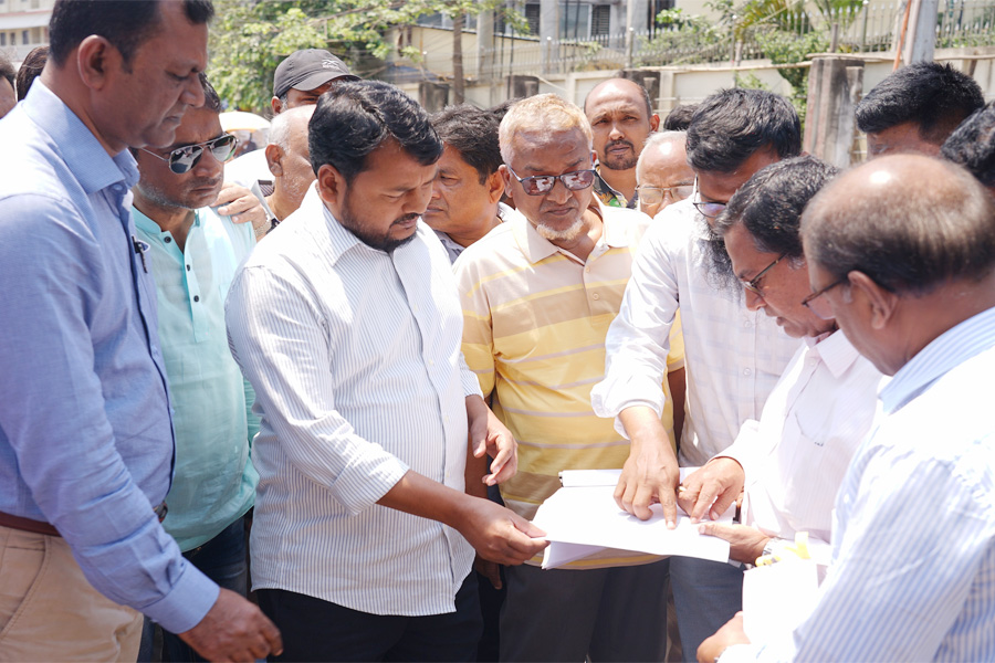 ফ্লাইওভার-সড়ক উন্নয়ন কাজ পরিদর্শনে রাজশাহী সিটি প্রশাসক