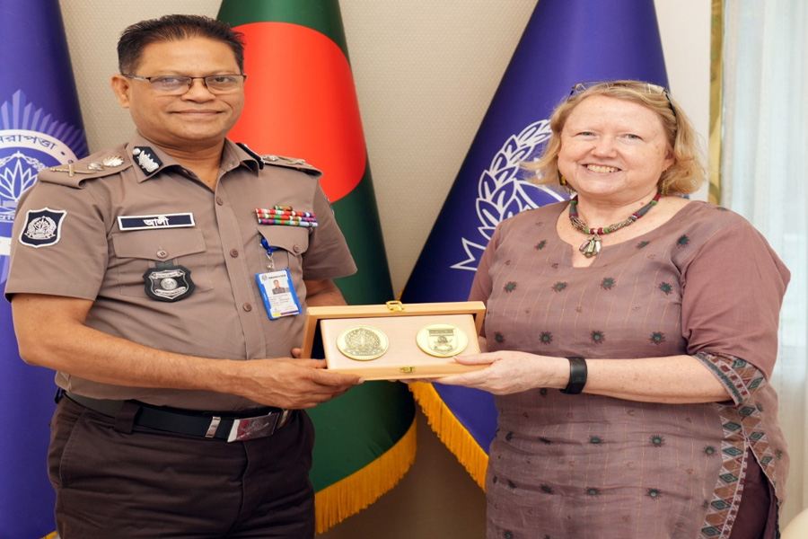 পুলিশ-গণমাধ্যমের সম্পর্কোন্নয়নে প্রশিক্ষণ দিতে চায় ইউনেস্কো