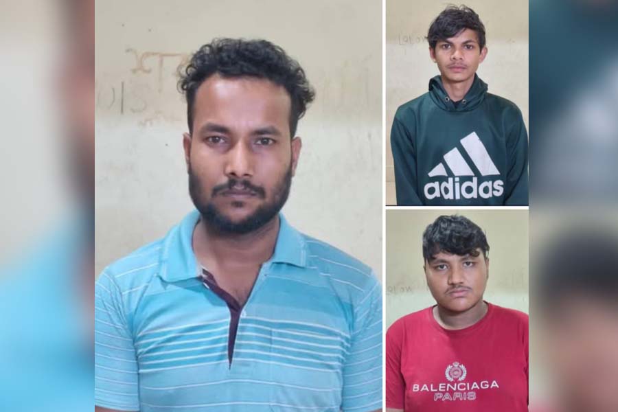 গোবিন্দগঞ্জে ৩ প্রতারক সদস্যকে আটক করে চৌকি আদালতে সোপর্দ