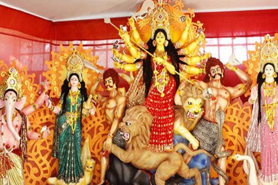 আজ মহাসপ্তমী, পূজামণ্ডপে নবপত্রিকা স্থাপনের আমেজ