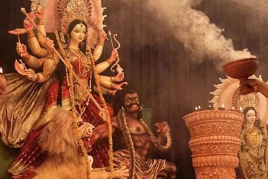 শারদীয় দুর্গোৎসবের মহানবমী আজ